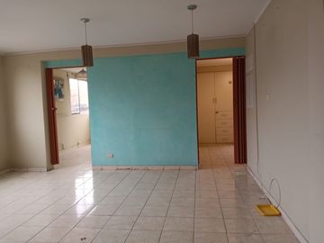En Venta Edificio - Santa Anita