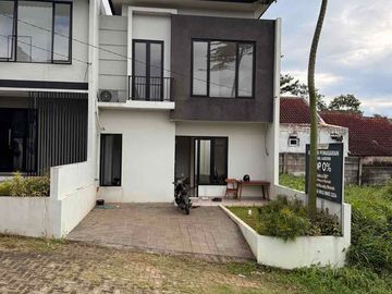 Rumah 2 Lantai Dekat Jakarta Selatan dan Tol | Pearl Garden