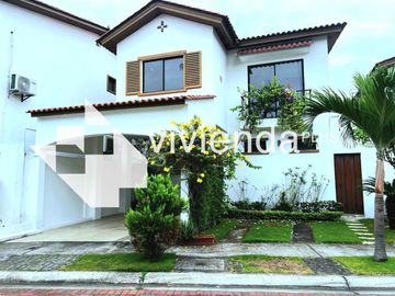 Casa en Venta Terranostra Via La Costa Al Lado de Costalmar Shopping