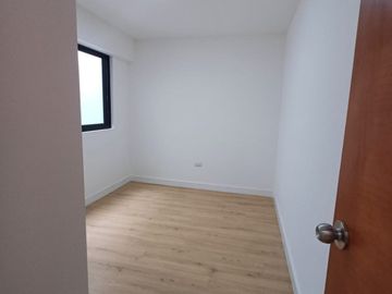 Estreno moderno departamento con gran terraza