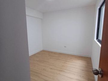 Estreno moderno departamento con gran terraza