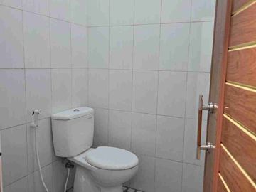 Jual rumah di Grogol jl mandor rumat Depok luas 70 m2