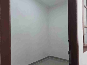 Jual rumah di Grogol jl mandor rumat Depok luas 70 m2