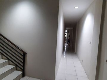 Disewakan Ruko hanya  lantai 1 saja  , Sektor 7a Dc 12 No. 14 A , Lokasi Strategis Dekat Kemana mana