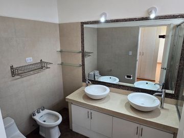 VENTA CASA EN CONDOMINIO URBANIZACION LOS GRANADOS SURCO