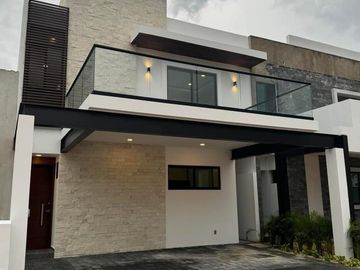 Casa nueva en venta en Rio Residencial Cancun con 4 recamaras