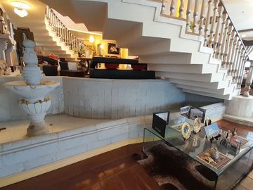 Venta casa alta gama con piscina cubierta, esquinera, El Pinar