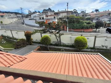Venta casa alta gama con piscina cubierta, esquinera, El Pinar