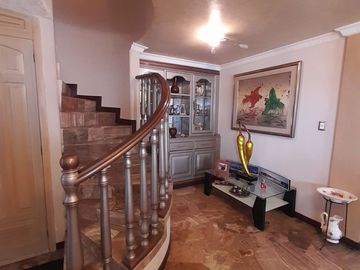 Venta casa alta gama con piscina cubierta, esquinera, El Pinar