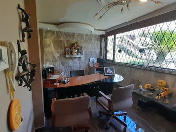 Venta casa alta gama con piscina cubierta, esquinera, El Pinar