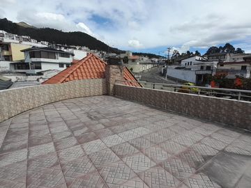 Venta casa alta gama con piscina cubierta, esquinera, El Pinar