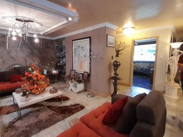 Venta casa alta gama con piscina cubierta, esquinera, El Pinar