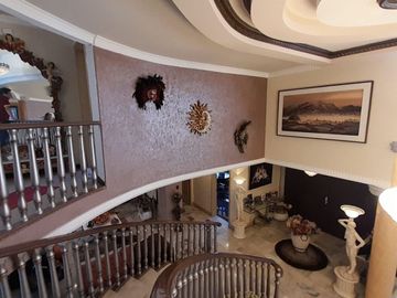 Venta casa alta gama con piscina cubierta, esquinera, El Pinar