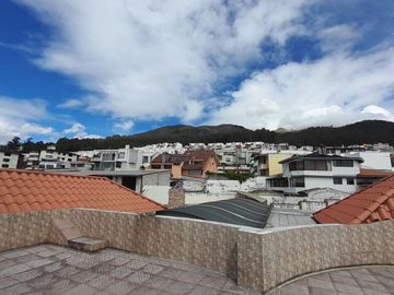 Venta casa alta gama con piscina cubierta, esquinera, El Pinar