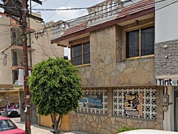 Venta de Casa en Calle 3 J. Sabadino 37, U.H. Vicente Guerrero Iztapalapa