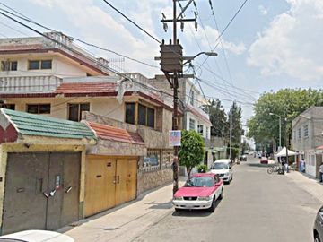 Venta de Casa en Calle 3 J. Sabadino 37, U.H. Vicente Guerrero Iztapalapa
