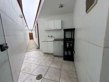 Acogedora e iluminada casa  con salida a parque 🏡🌳