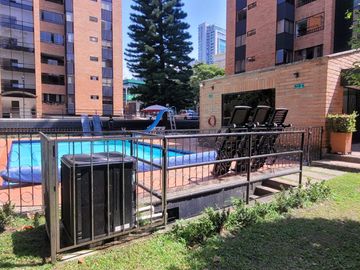 Venta apartamento en unidad cerrada con acabados de alta calidad, amplias áreas y una ubicación privilegiada.