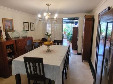 Venta apartamento en unidad cerrada con acabados de alta calidad, amplias áreas y una ubicación privilegiada.