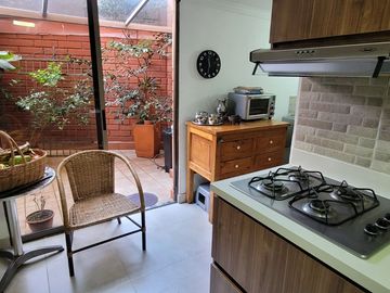 Venta apartamento en unidad cerrada con acabados de alta calidad, amplias áreas y una ubicación privilegiada.