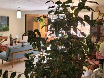Venta apartamento en unidad cerrada con acabados de alta calidad, amplias áreas y una ubicación privilegiada.