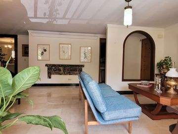 Venta apartamento en unidad cerrada con acabados de alta calidad, amplias áreas y una ubicación privilegiada.
