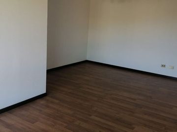 2470 UF DEPTO.GRANDE 3D 2B 1ETS EN EL MEJOR SECTOR RESIDENCIAL DE VALPARAISO