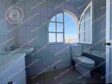 Espectacular casa con piscina