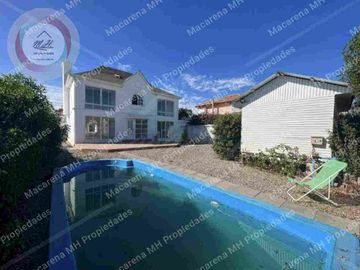 Espectacular casa con piscina
