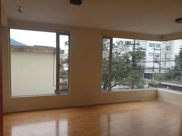 VENTA DEPARTAMENTO CERCA DE LA UNIVERSIDAD CATÓLICA