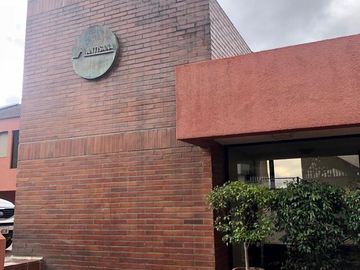 Venta departamento dúplex, 550mts,  en urbanizacion Colinas del Pichincha