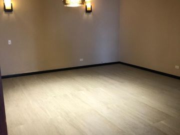 Venta departamento dúplex, 550mts,  en urbanizacion Colinas del Pichincha