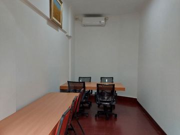 Disewakan Ruangan Kantor/Ruang Usaha Hanya 3,5 Juta Saja Perbulan Daerah Dipati Ukur-Dago-Bandung