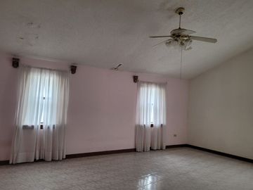 OPORTUNIDAD Casa en VENTA Col. Los Naranjos Reynosa Tamaulipas Mexico