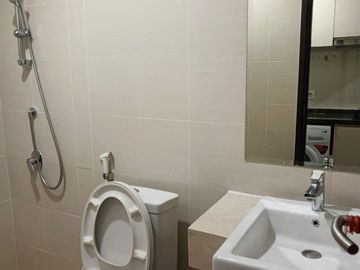 Sewa Apartemen Puri Mansion Studio Semi Furnish Terjangkau