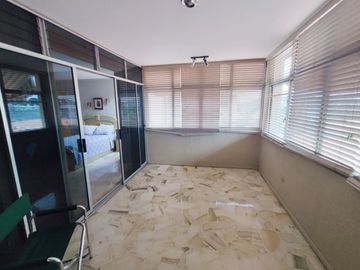 Venta Casa de 5 dormitorios en Lomas de Urdesa Urbanización cerrada - Guayaquil - C360