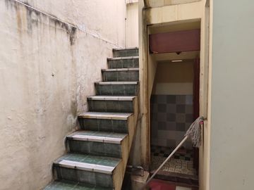 DIJUAL RUMAH SIAP HUNI luas 6,5 meter x 20 meter 2 lantai