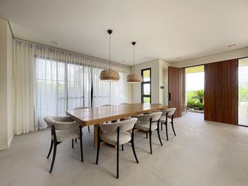 Vast Modern Contemporary House and Lot For Sale in South Peak, San Pedro Laguna
