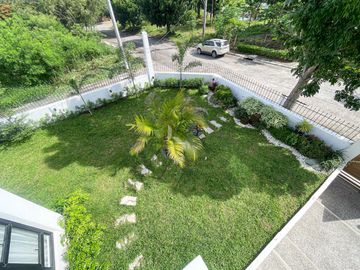 Vast Modern Contemporary House and Lot For Sale in South Peak, San Pedro Laguna