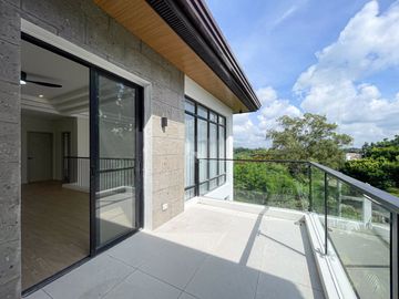 Vast Modern Contemporary House and Lot For Sale in South Peak, San Pedro Laguna