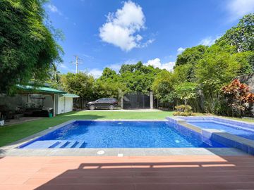 Cozy Modern Tropical Fully Furnished Resort For Sale in Tagaytay, Alfonso Cavite