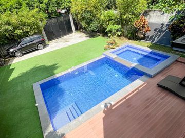 Cozy Modern Tropical Fully Furnished Resort For Sale in Tagaytay, Alfonso Cavite