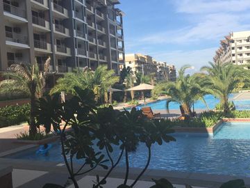 2BR Condo with Parking at Birchwood Acacia estates taguig By DMCIHOMES