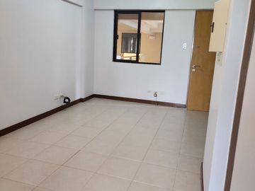 2BR Condo with Parking at Birchwood Acacia estates taguig By DMCIHOMES