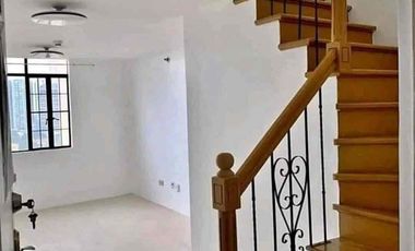 CLEAN TITLE PERPETUAL OWNERSHIP Top HIGH END Condo Modern Minimialist Condo near MAKATI BGC ROCKWELL AIRPORT  Hotel Mall Resturants and Airport Hospital School Office