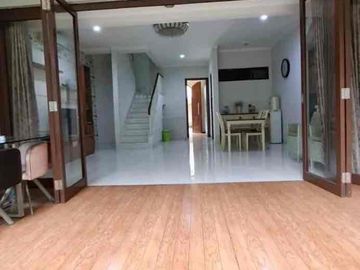 Rumah luas dan cantik dijual di Bintaro Sektor 7