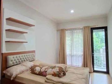 Rumah luas dan cantik dijual di Bintaro Sektor 7