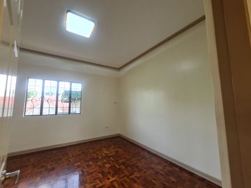 Spacious and Stunning: 5-Bedroom House with Pool at Filinvest 2, Batasan