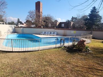 DUPLEX 3 DORMITORIOS CON PILETA Y COCHERA