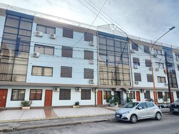 DEPARTAMENTO CENTRICO , COCHERA Y PILETA